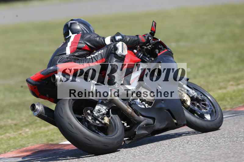 /44 09.08.2025 Plüss Moto Sport ADR/Einsteiger/unklar backside